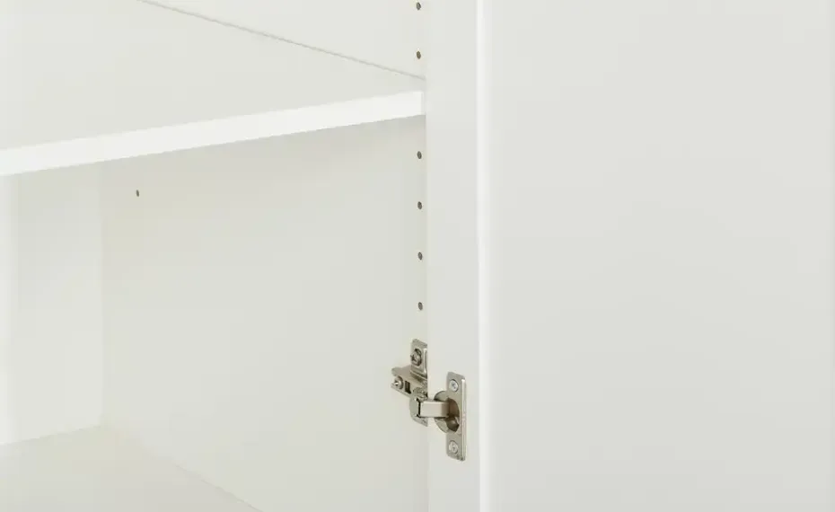 Drehtürenschrank