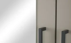 Drehtürenschrank