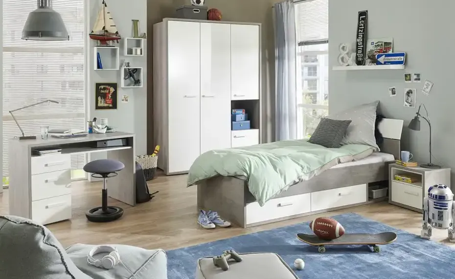 Kleiderschrank