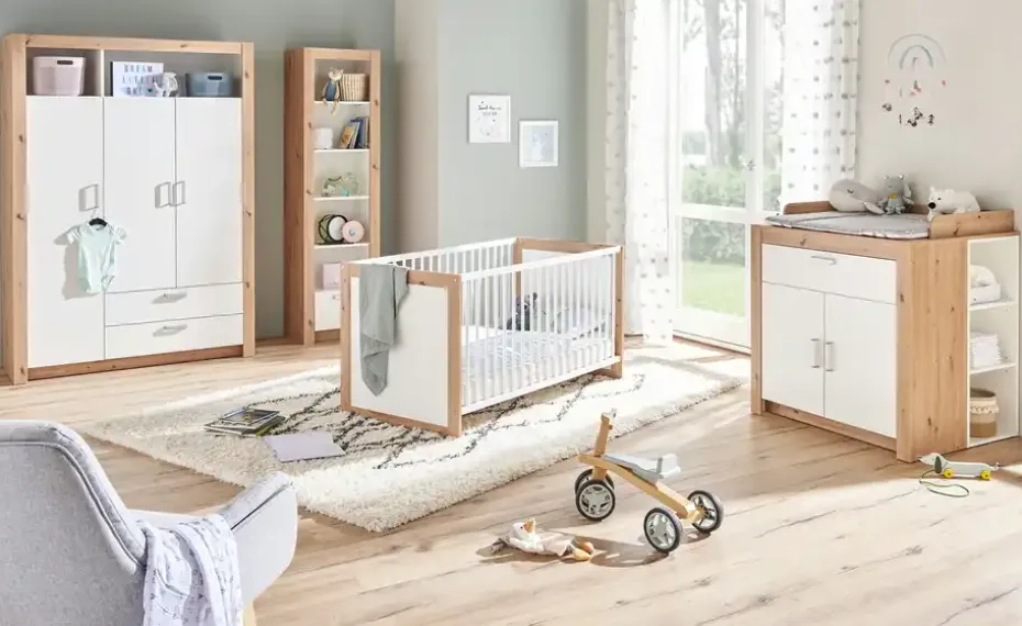 Kleiderschrank