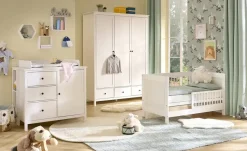 Kommode aus Massivholz