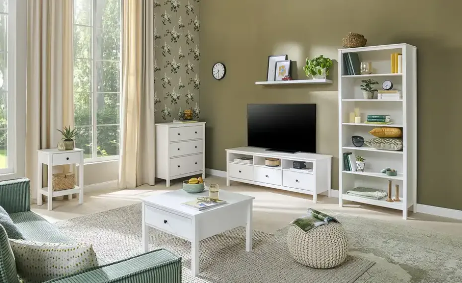 Kommode aus Massivholz