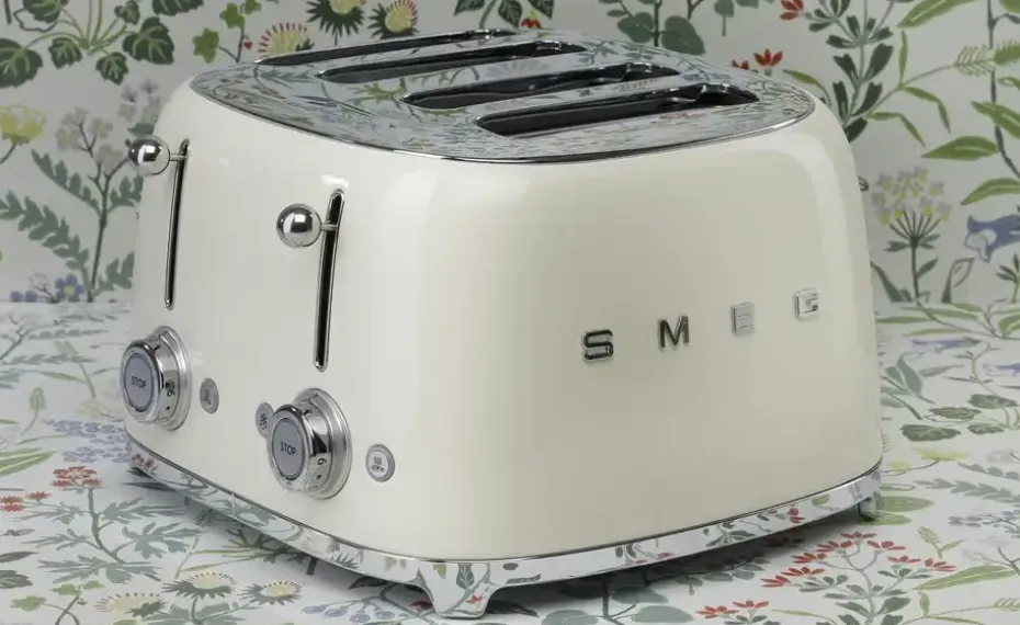 smeg 4-Slot-Toaster TSF03CREU